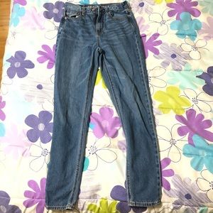 american eagle mom jeans